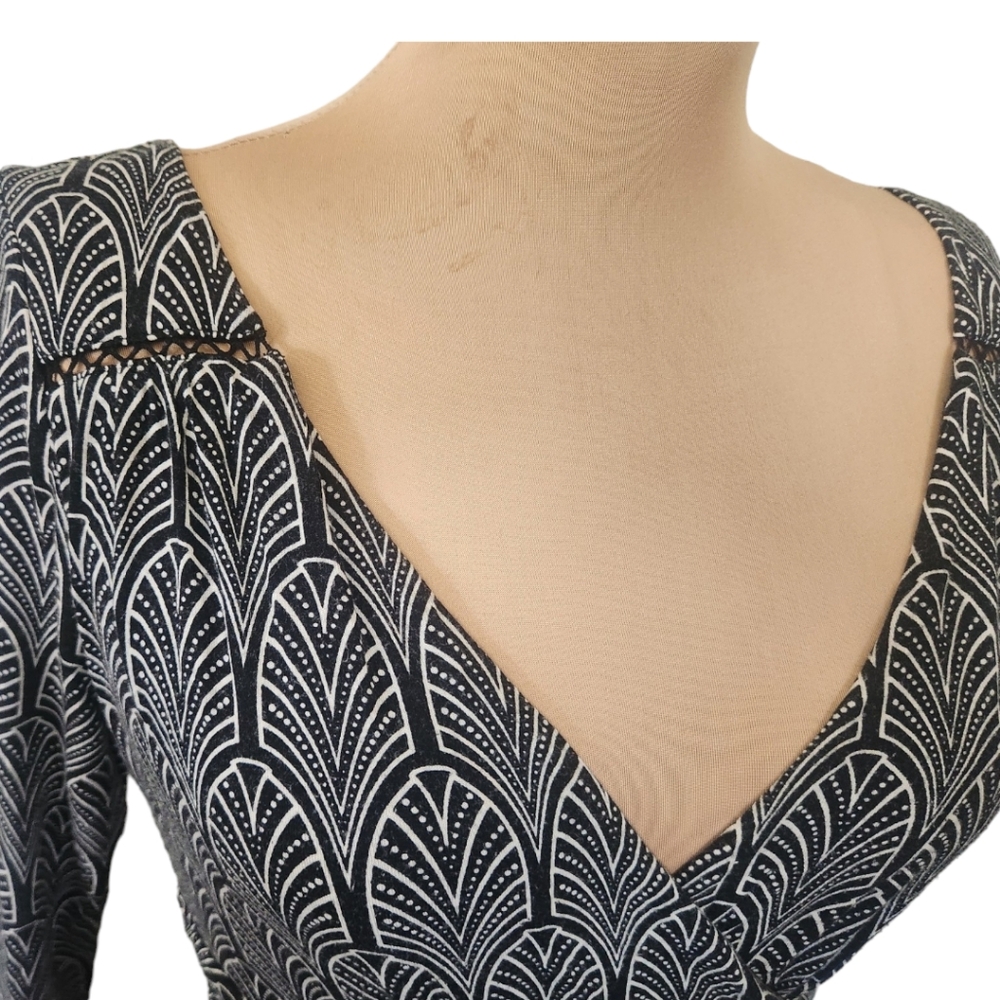 MAEVE ANTHROPOLOGIE 'Galena" Art Deco Faux Wrap Dress - Size Small - Picture 6 of 16